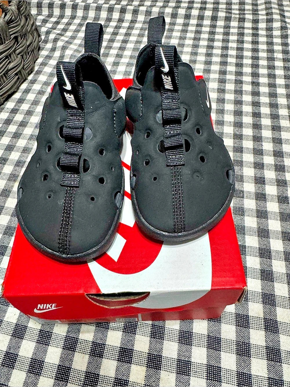 Nike Sunray Protect 2 Black Closed-Toe Sandals